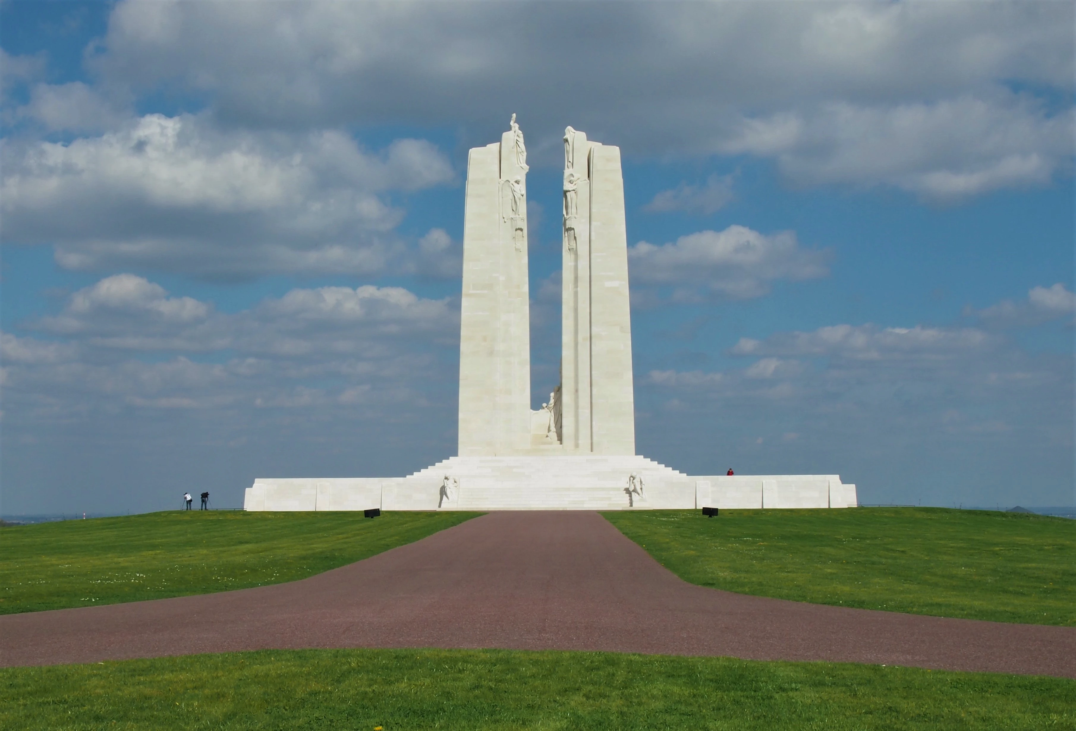 Паметникът във Вими